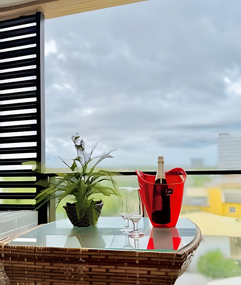 Studio moderno e completo, ao lado do Mar