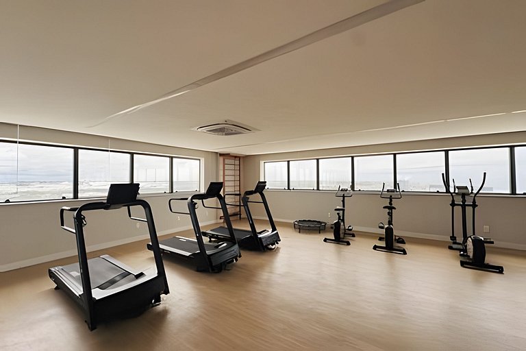 Studio moderno e completo, ao lado do Mar