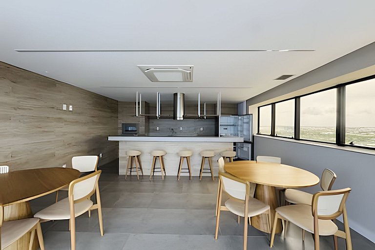 Studio moderno e completo, ao lado do Mar
