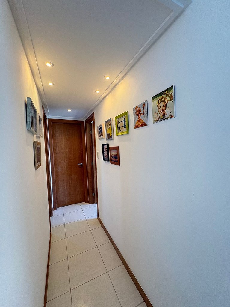 2 quartos, vista mar e conforto no Costa Azul