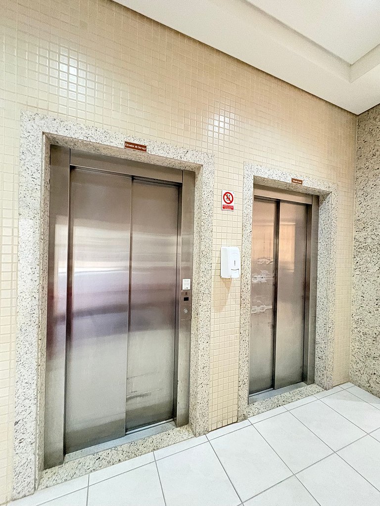 2 quartos, vista mar e conforto no Costa Azul