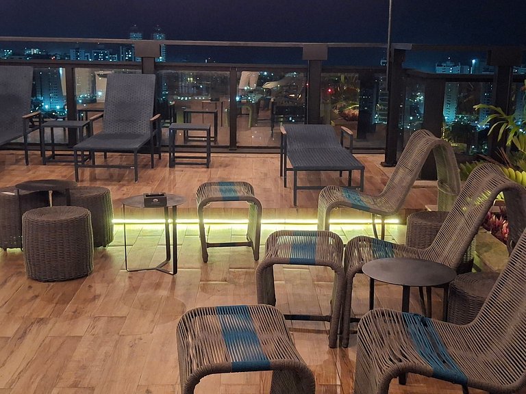 Salvador Prime, frente ao Salvador shopping.