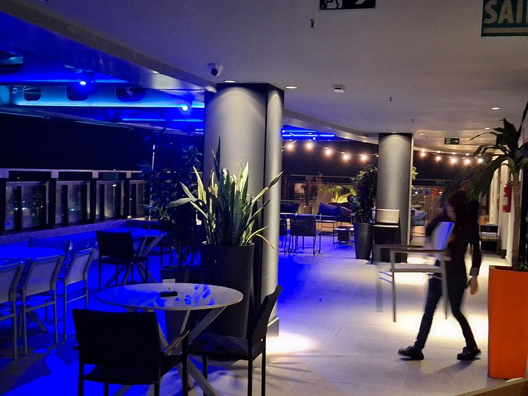 Salvador Prime, frente ao Salvador shopping.