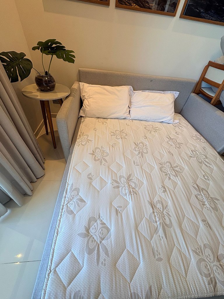 Studio Sofisticado com Vista Infinita para o Mar