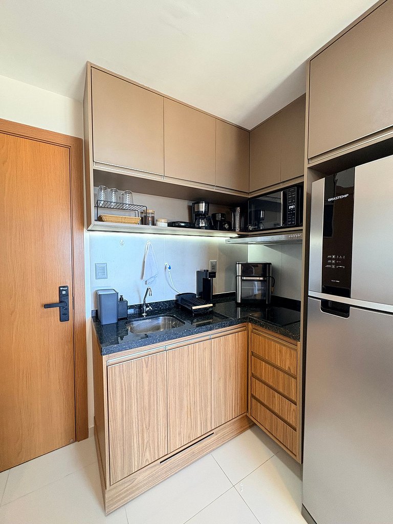 Studio Sofisticado com Vista Infinita para o Mar