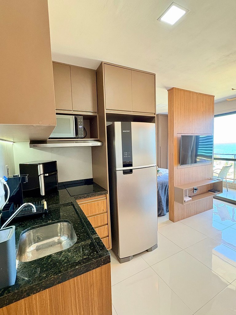 Studio Sofisticado com Vista Infinita para o Mar