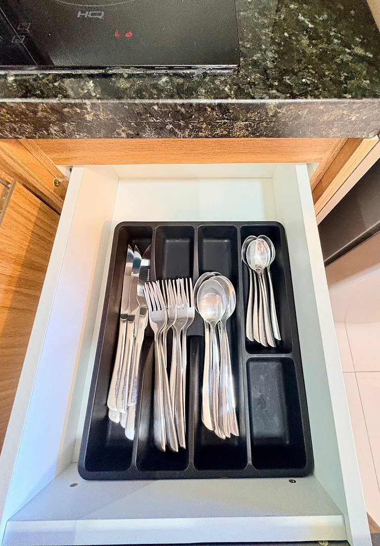 Studio Sofisticado com Vista Infinita para o Mar