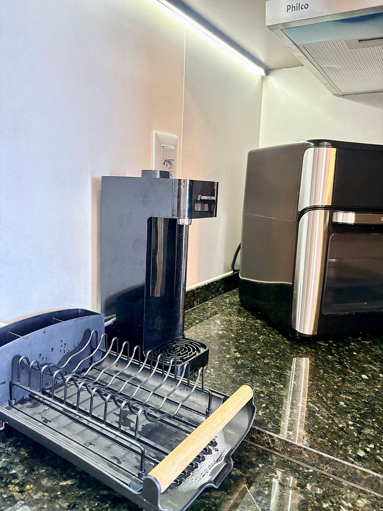 Studio Sofisticado com Vista Infinita para o Mar