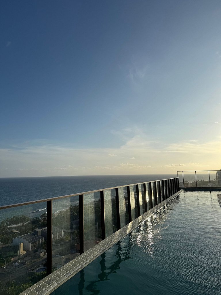 Studio a 100 m do mar e Piscina na cobertura